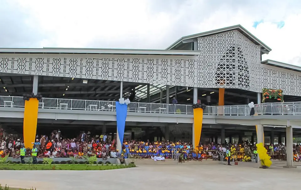 Featured image for “A chance meeting (Port Morseby)”